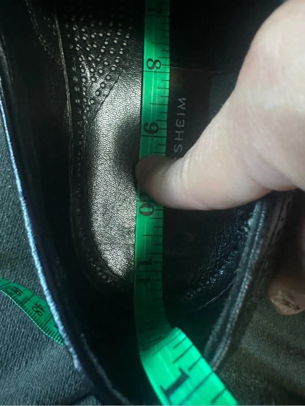 Florsheim Black Leather Wingtip Oxfords 11 3E (wide)